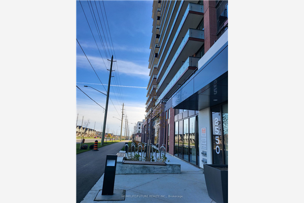2550 Simcoe St, Oshawa