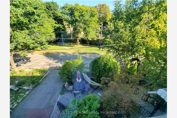 21 Love Cres, Toronto