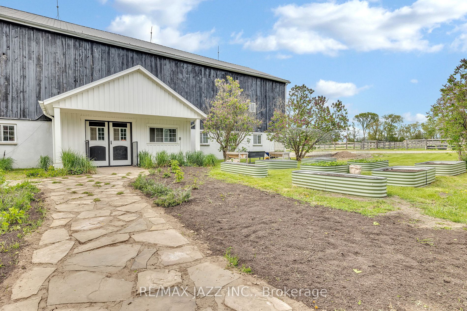 Listing E6041060 - Large Photo # 35