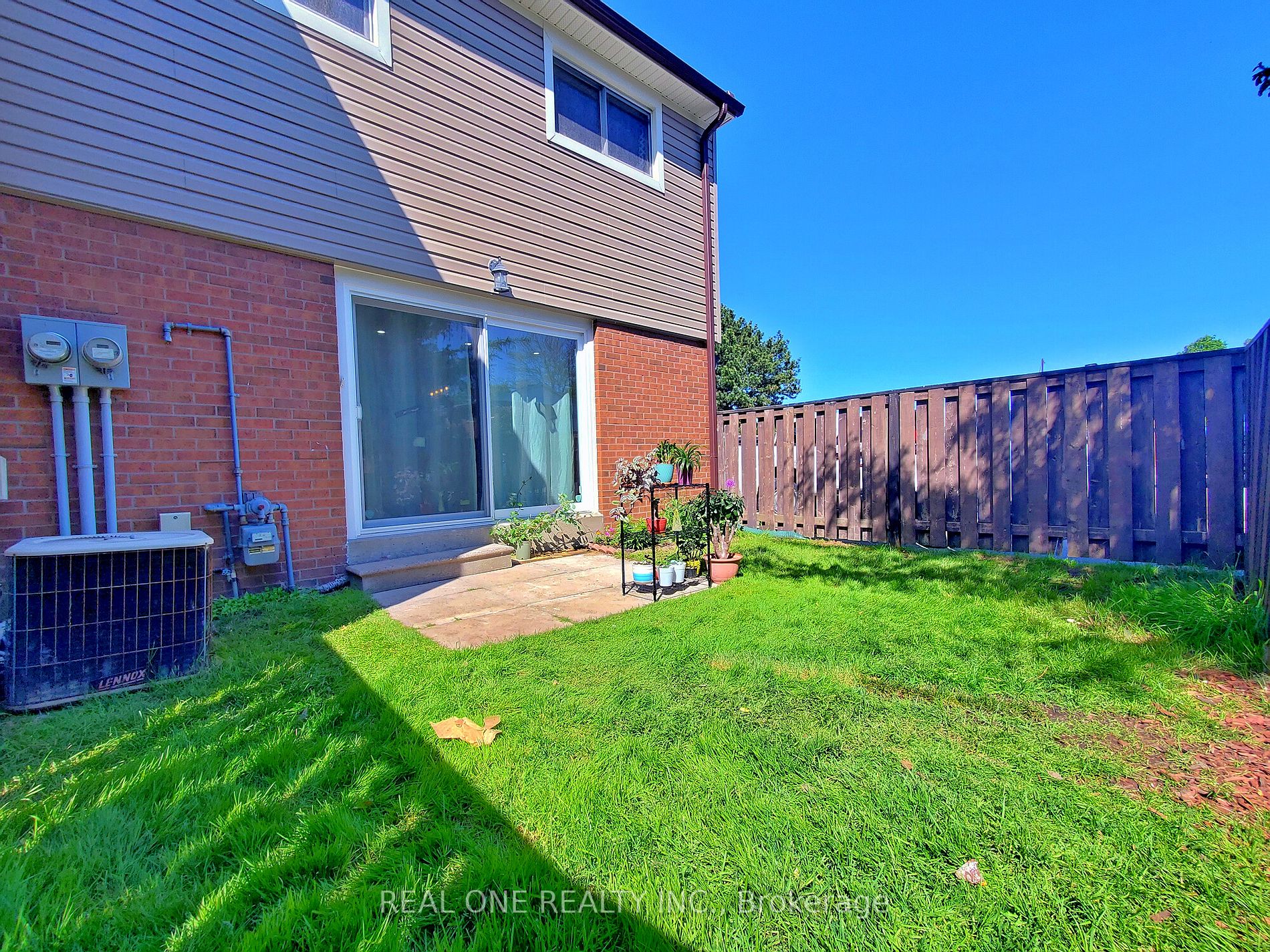 150 Palmdale Dr, #20