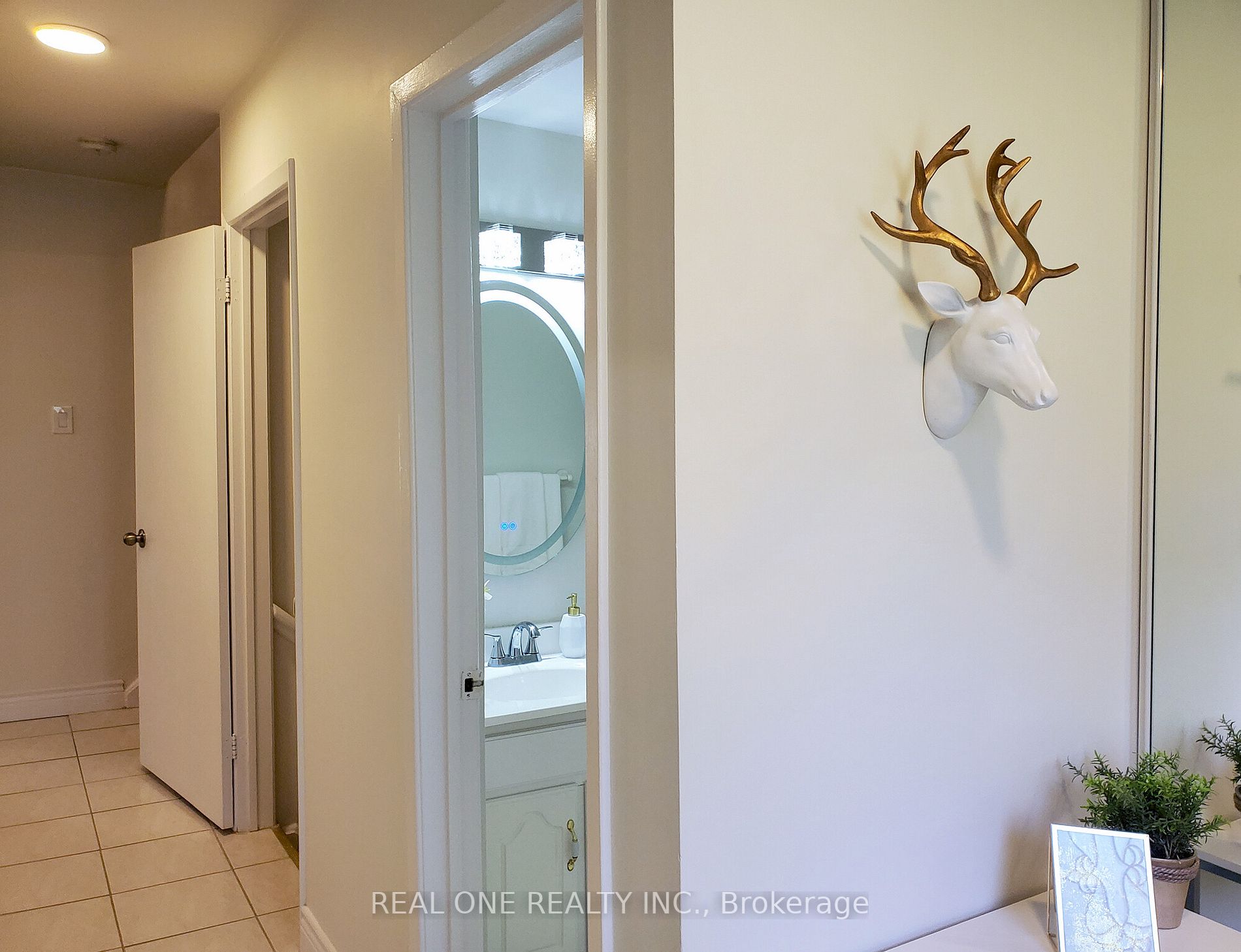150 Palmdale Dr, #20