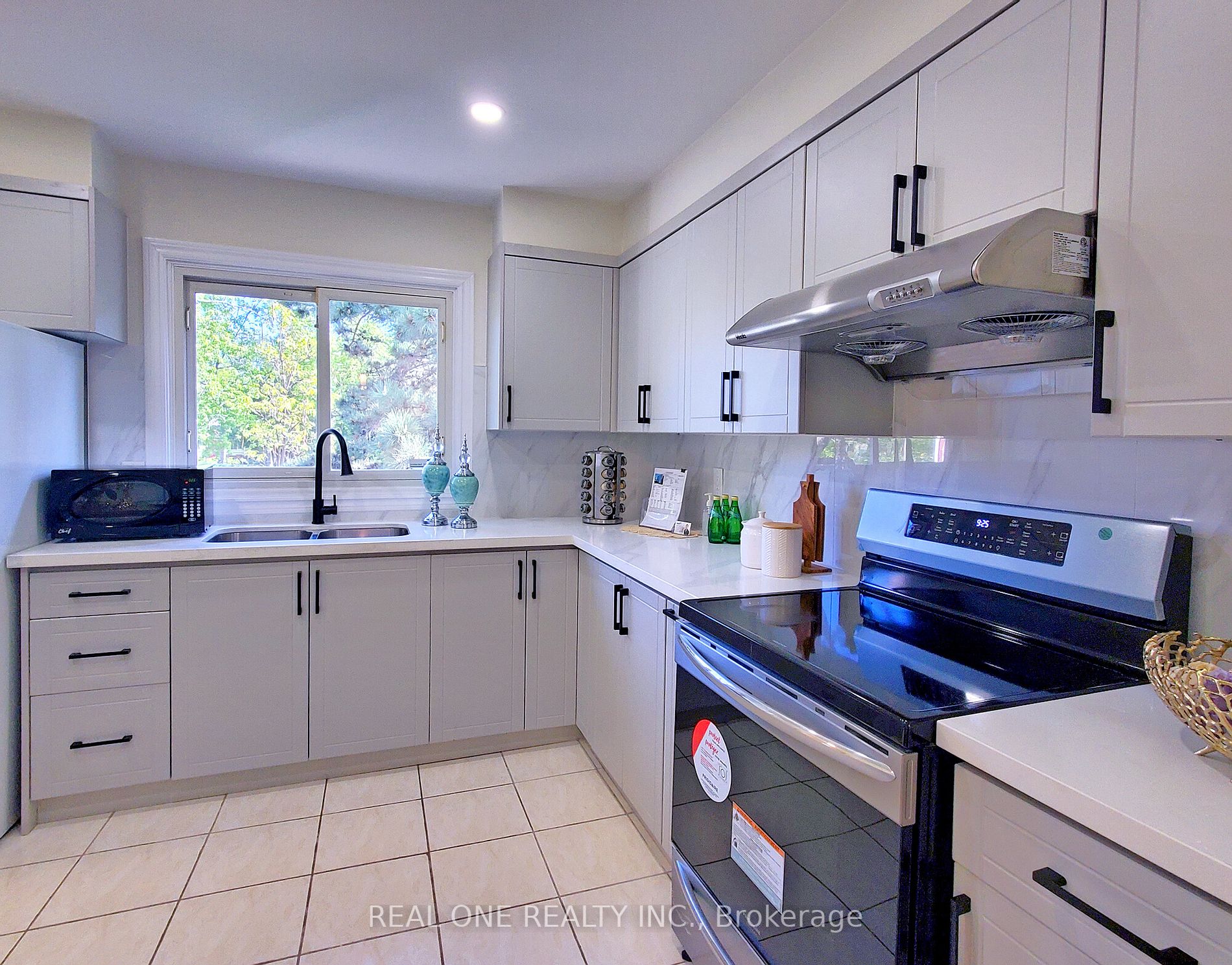 150 Palmdale Dr, #20