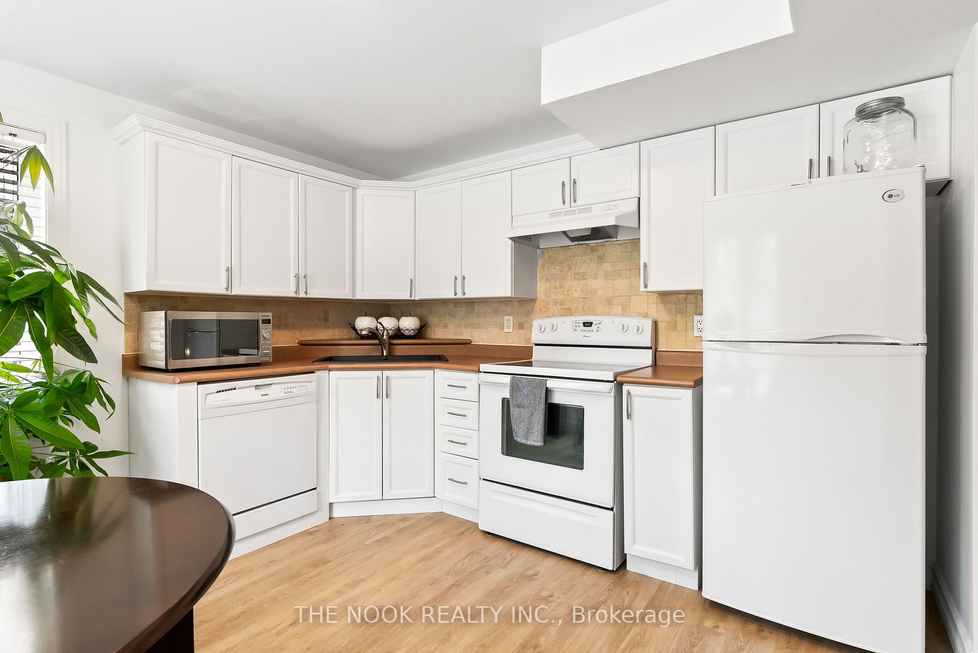 Listing E6041464 - Large Photo # 33