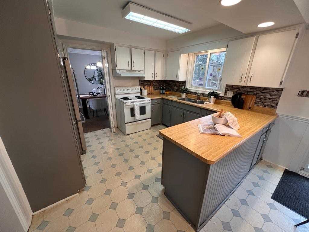 365 Fralicks Beach Rd