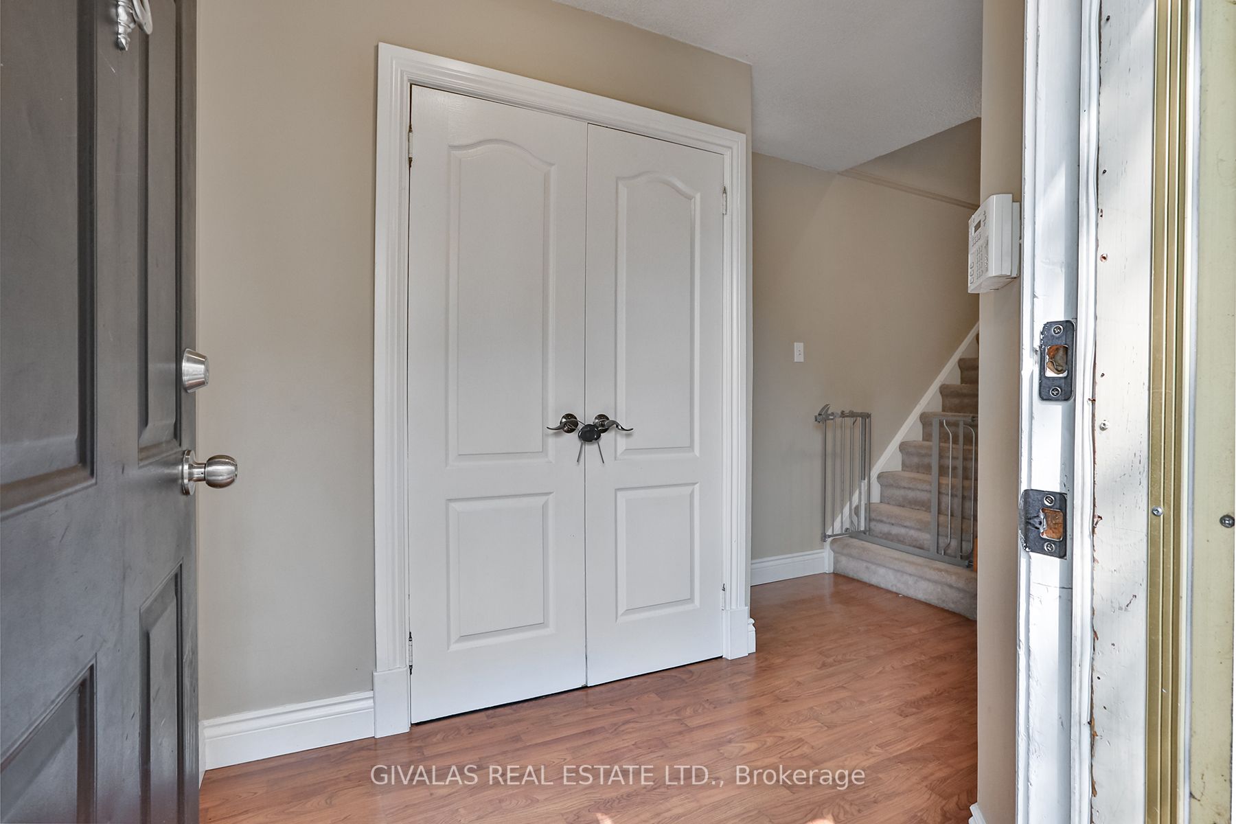 Listing E6041636 - Large Photo # 4