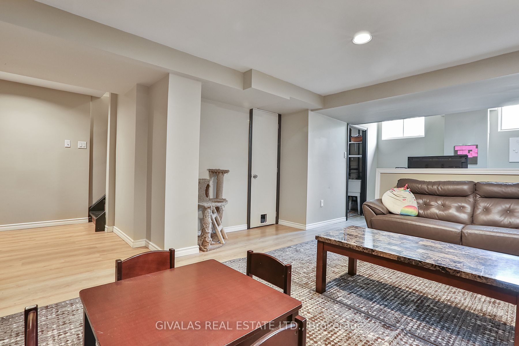 Listing E6041636 - Large Photo # 32
