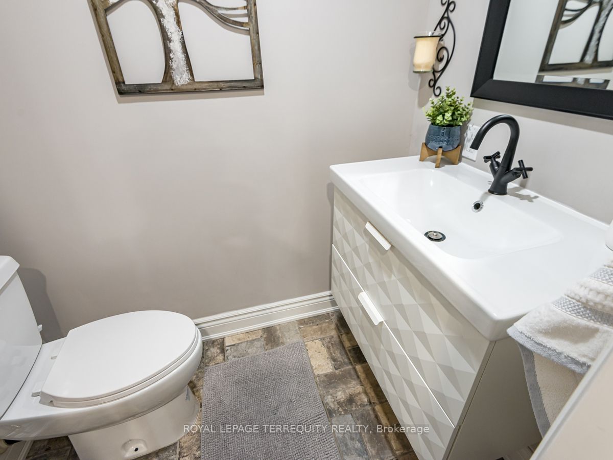 Listing E6041828 - Large Photo # 31