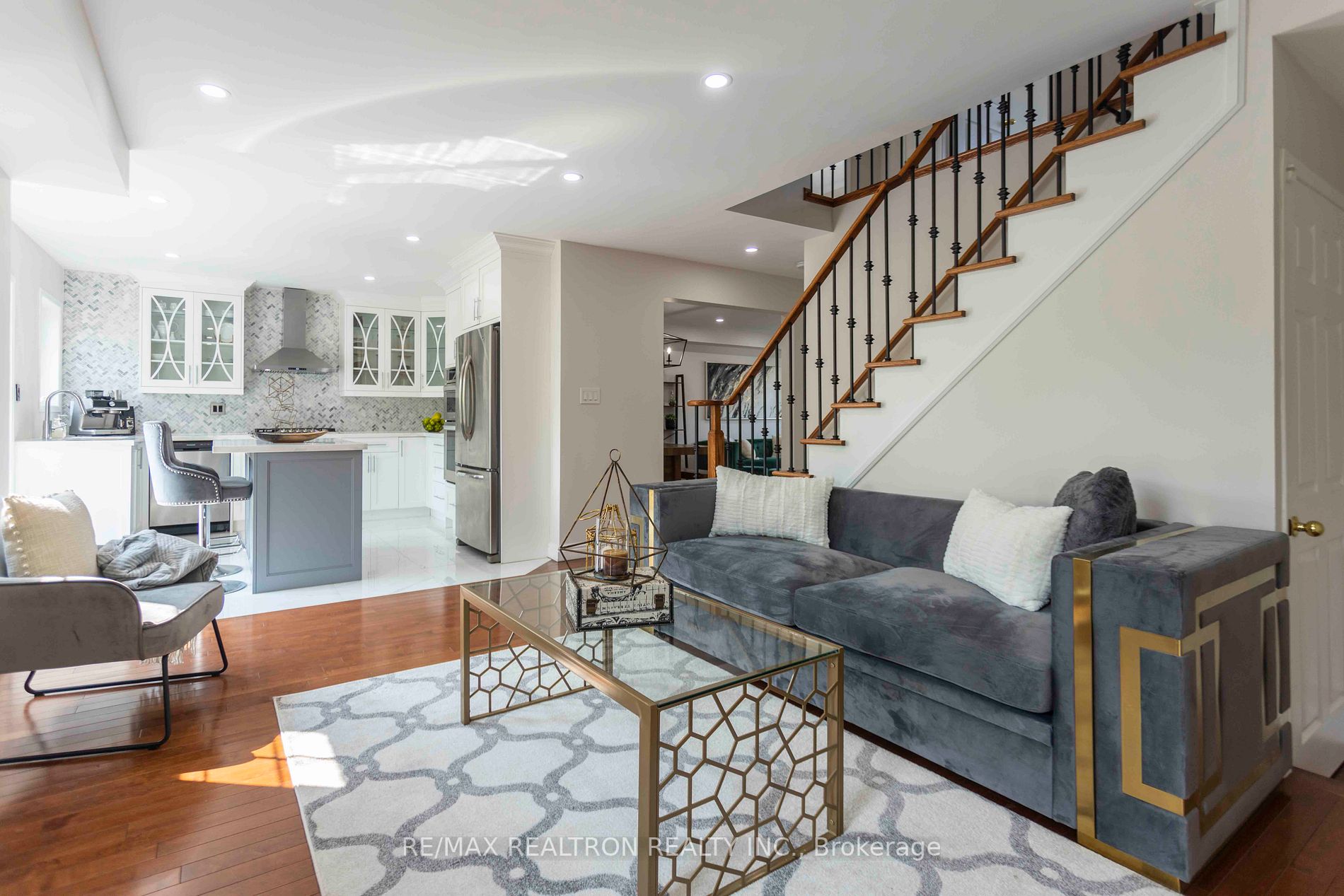 37 Angier Cres