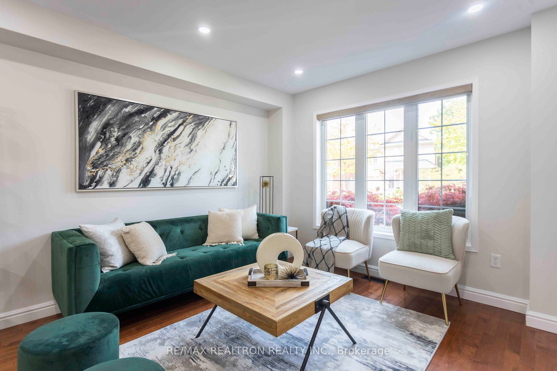 37 Angier Cres