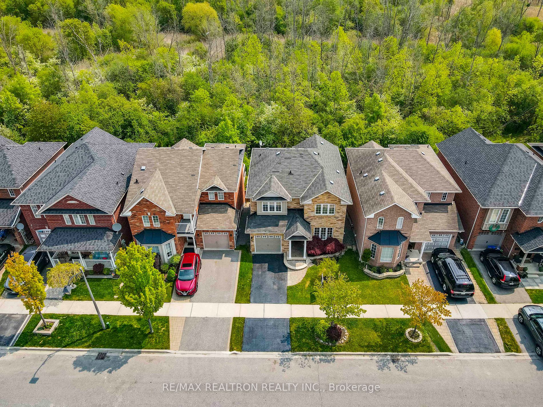 37 Angier Cres