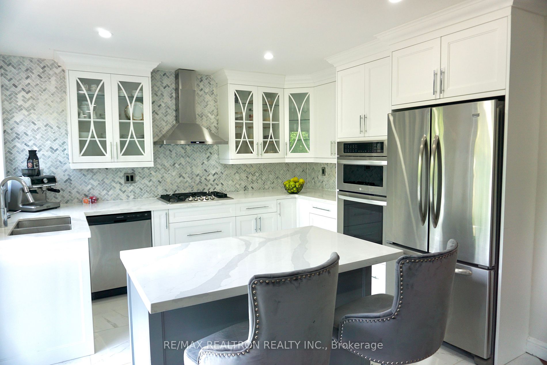 37 Angier Cres