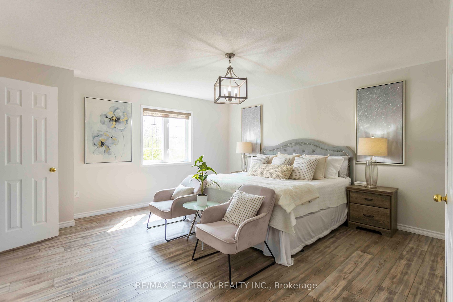 37 Angier Cres
