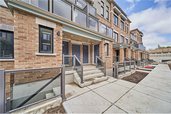 33-D Lookout Dr, Clarington