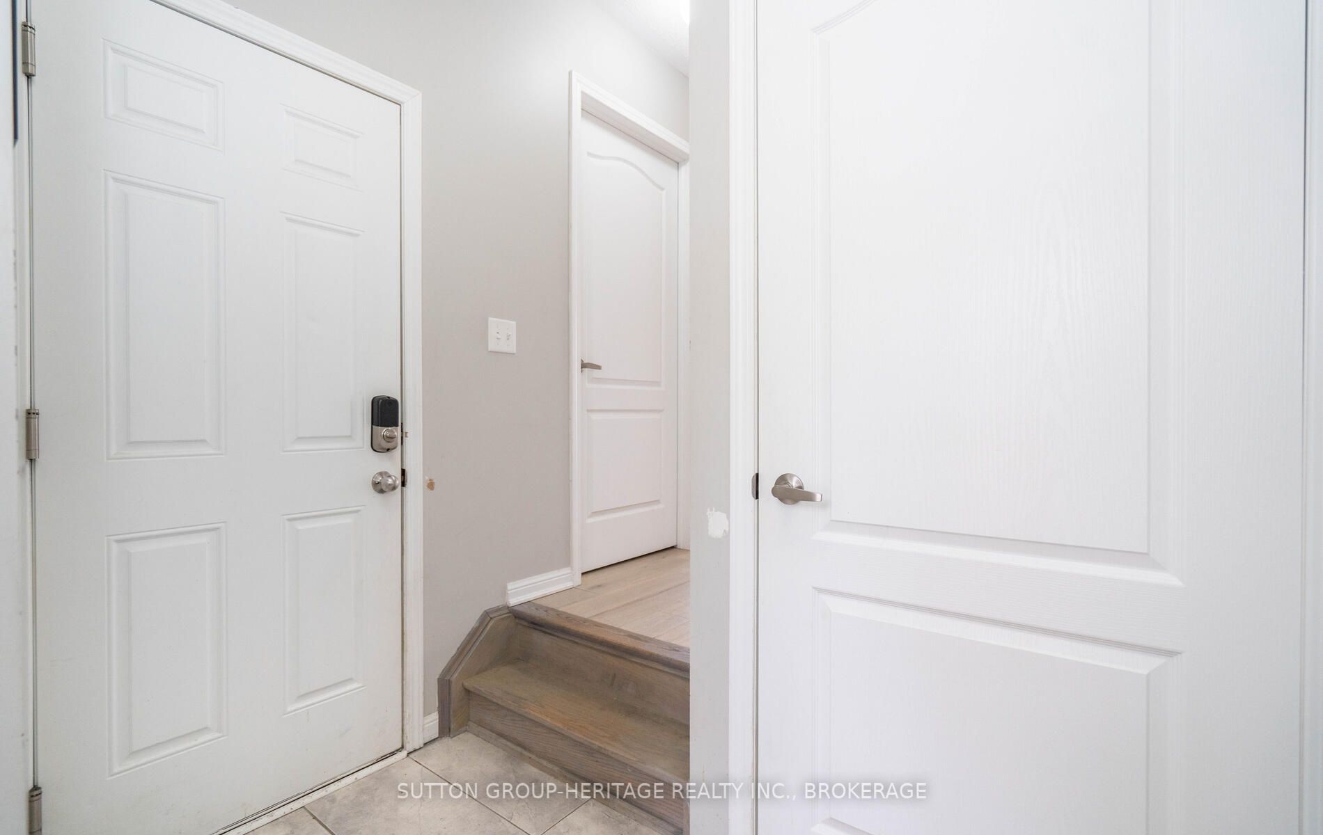 28 Graywardine Lane, Ajax