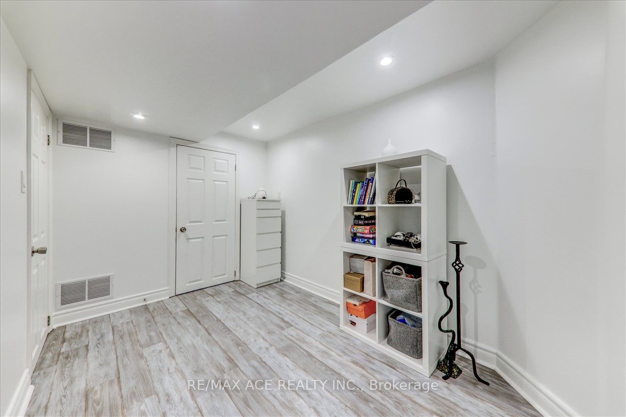 Listing E6042656 - Large Photo # 32