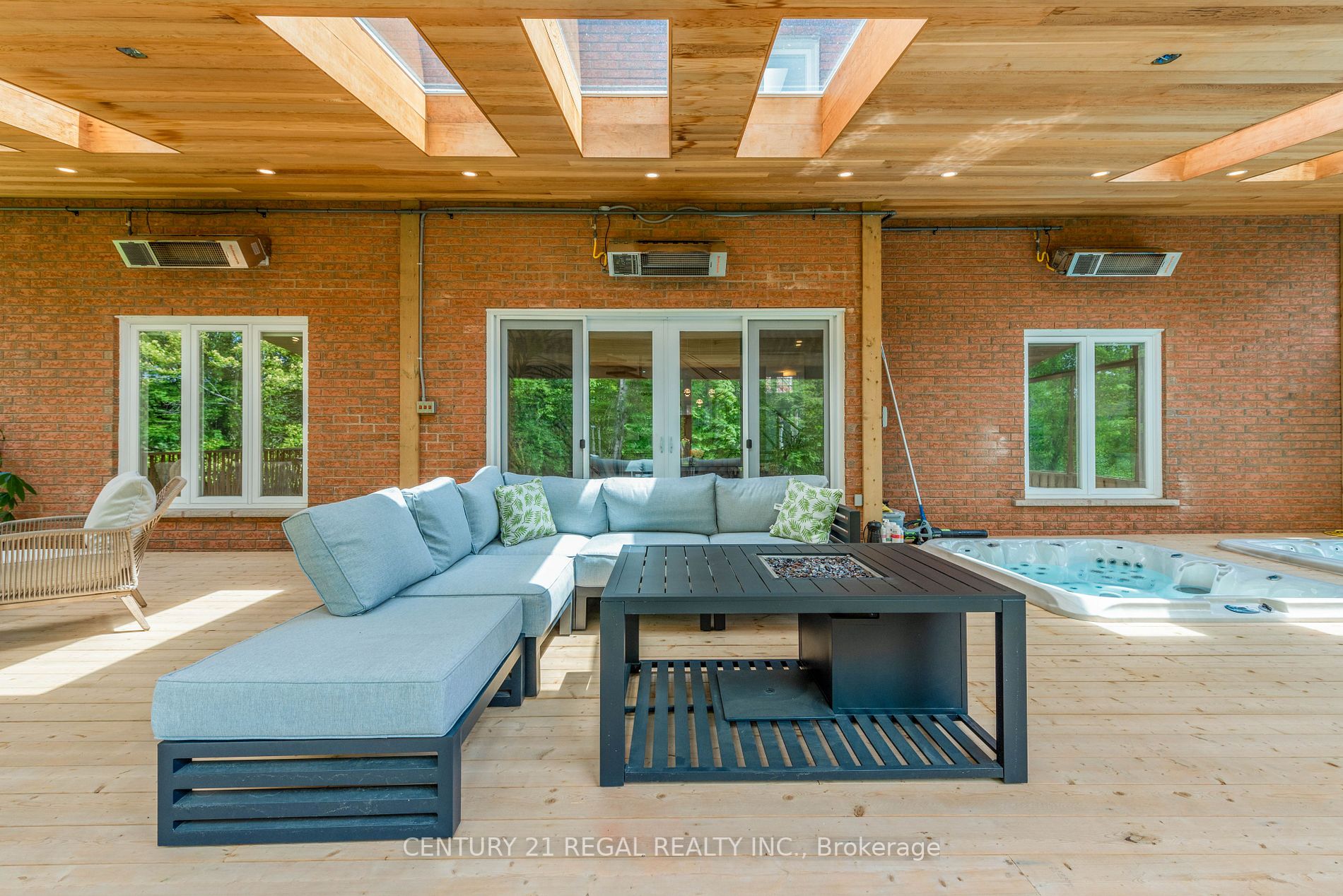 Listing E6043800 - Large Photo # 11