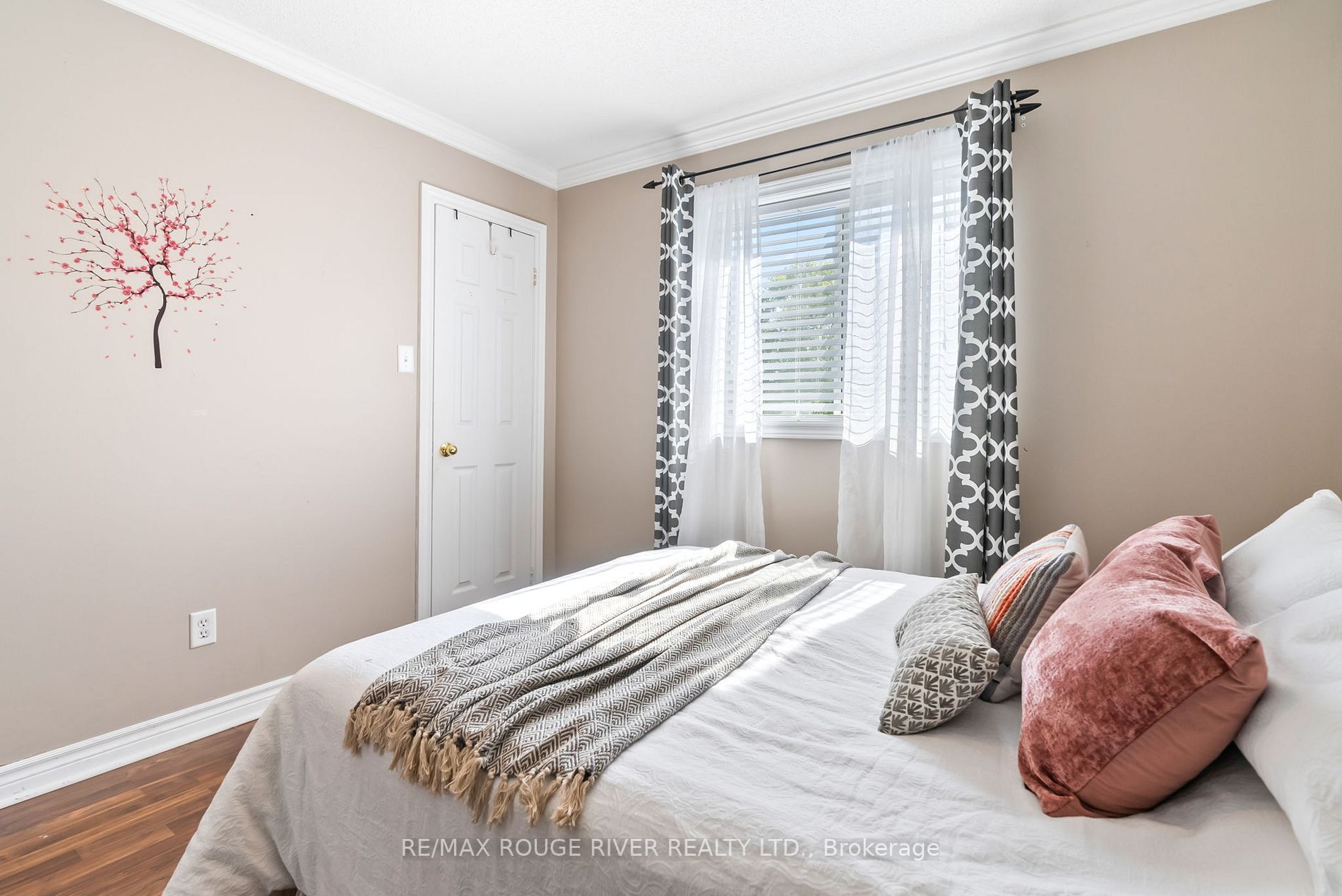 Listing E6044544 - Large Photo # 21