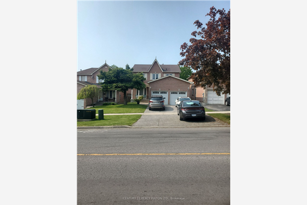 54 Magill Dr, Ajax