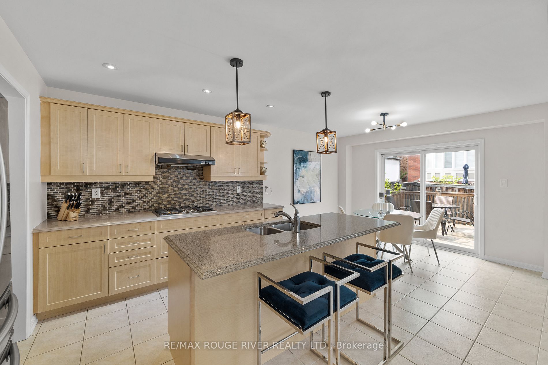 Listing E6045000 - Large Photo # 10