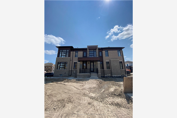 38 Van Wart St, Whitby