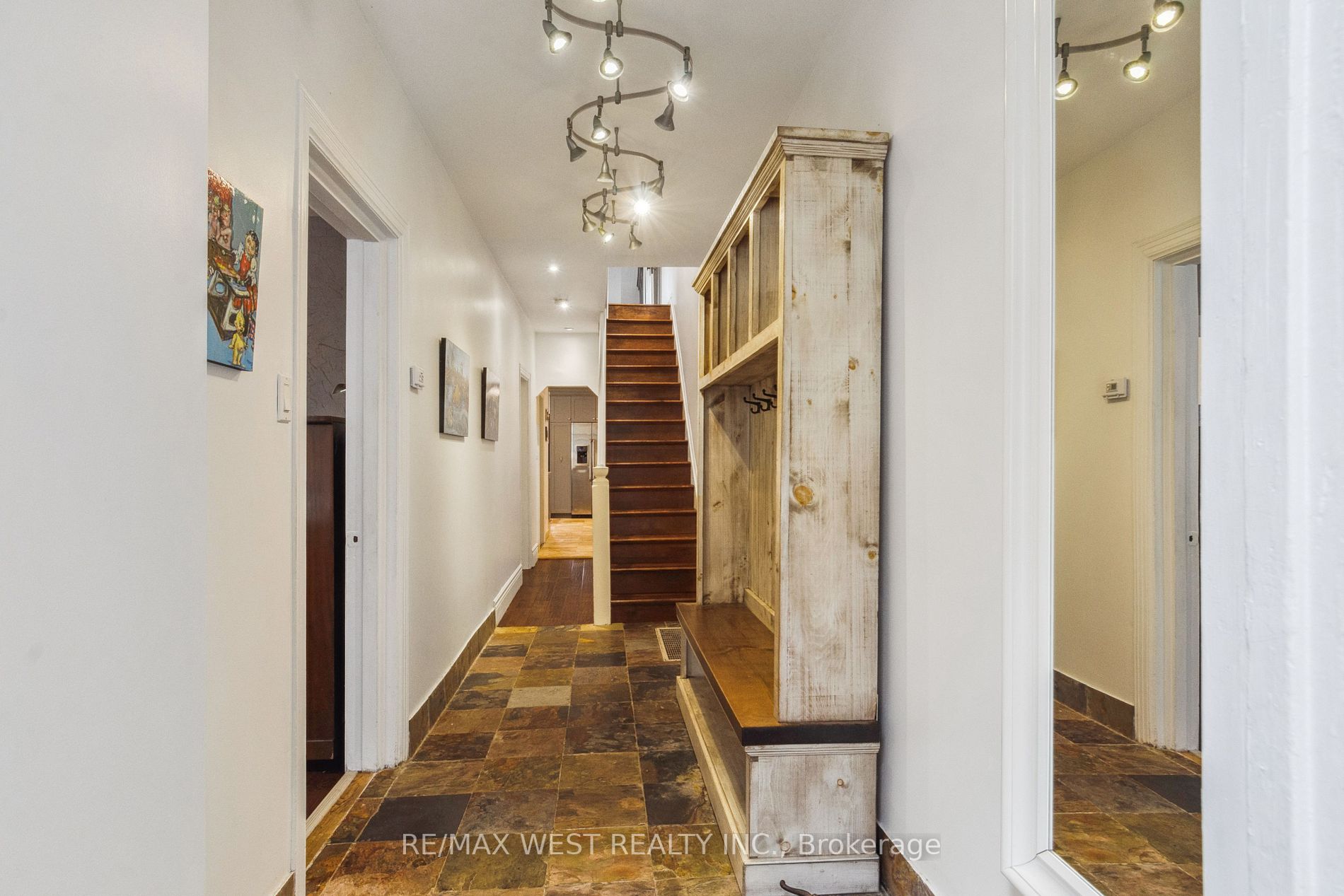 Listing E6045256 - Large Photo # 3