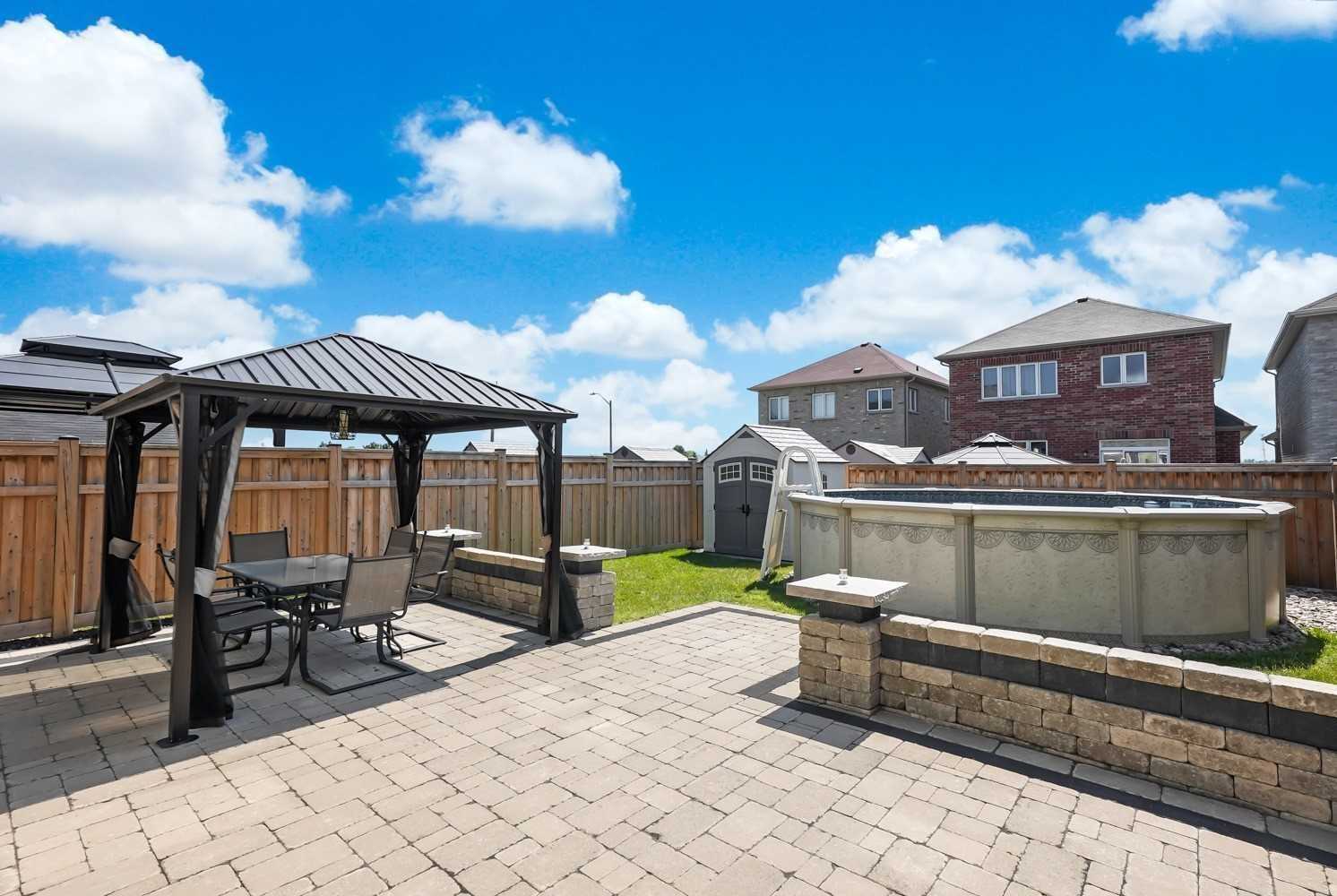 32 Mcdonald Crescent