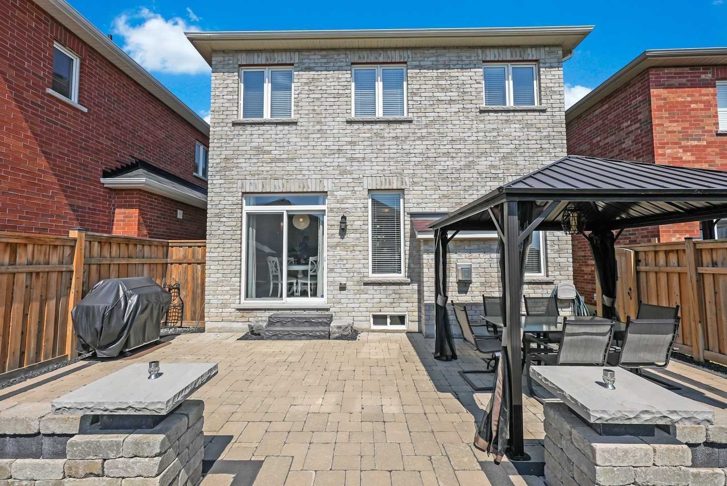 32 Mcdonald Crescent