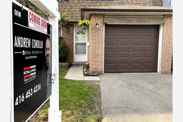 121 Lamoreaux Dr, Toronto