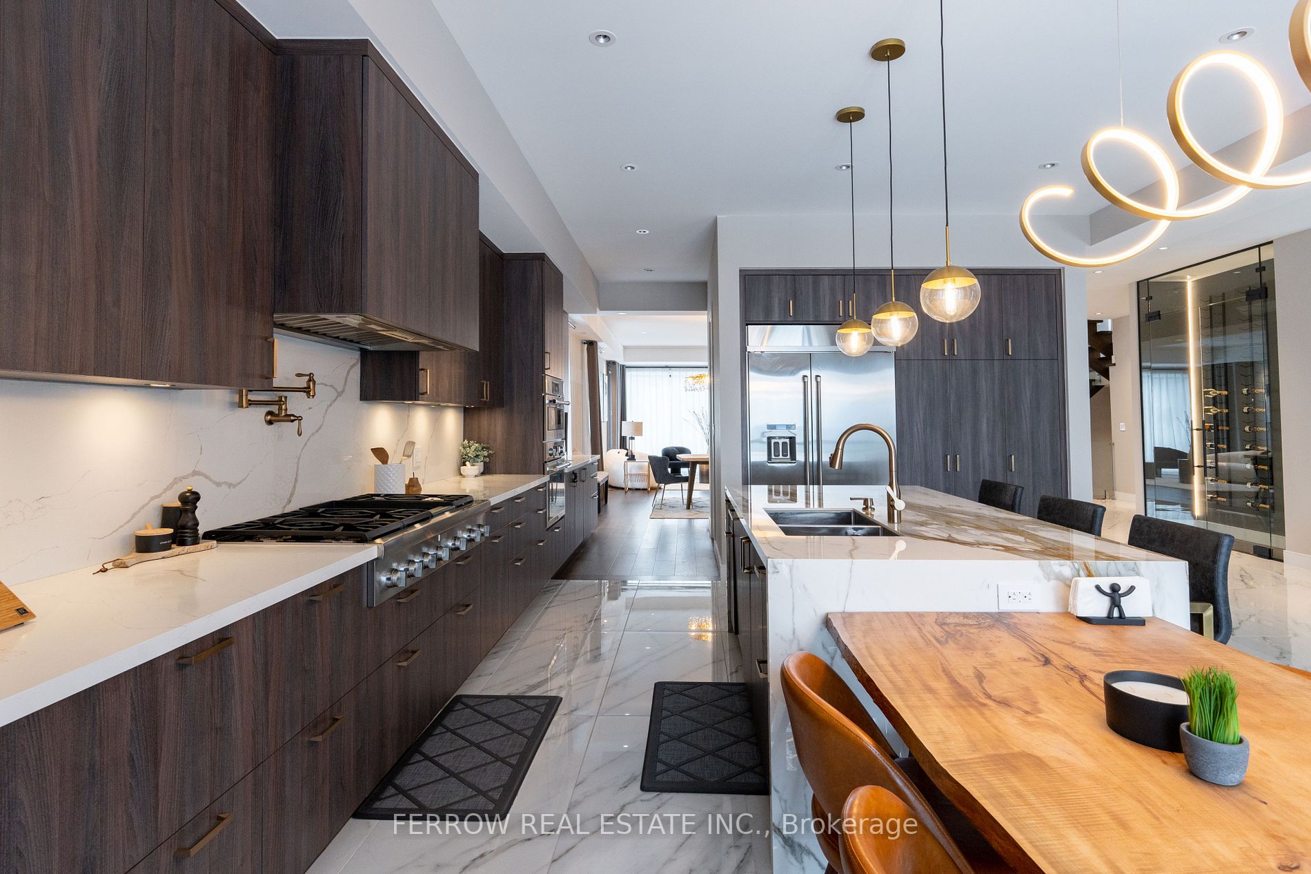 481 Guildwood Pkwy