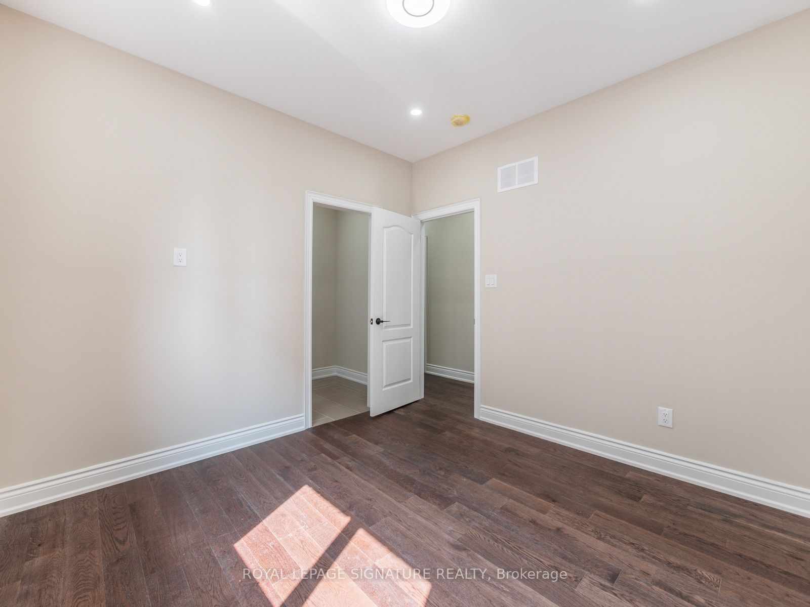 Listing E6046060 - Large Photo # 29
