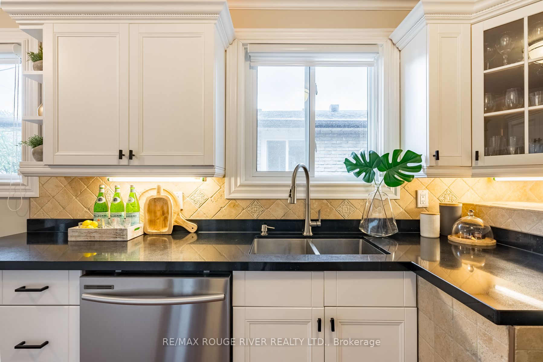 Listing E6046132 - Large Photo # 10
