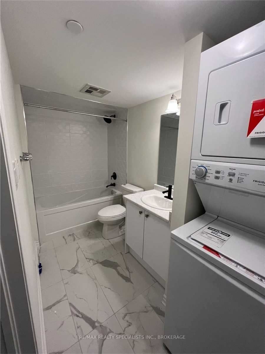 2787 Eglinton Ave E, #3007