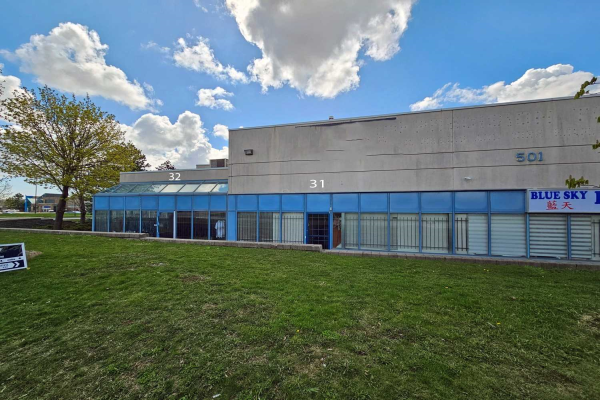 501 Passmore Ave, Toronto