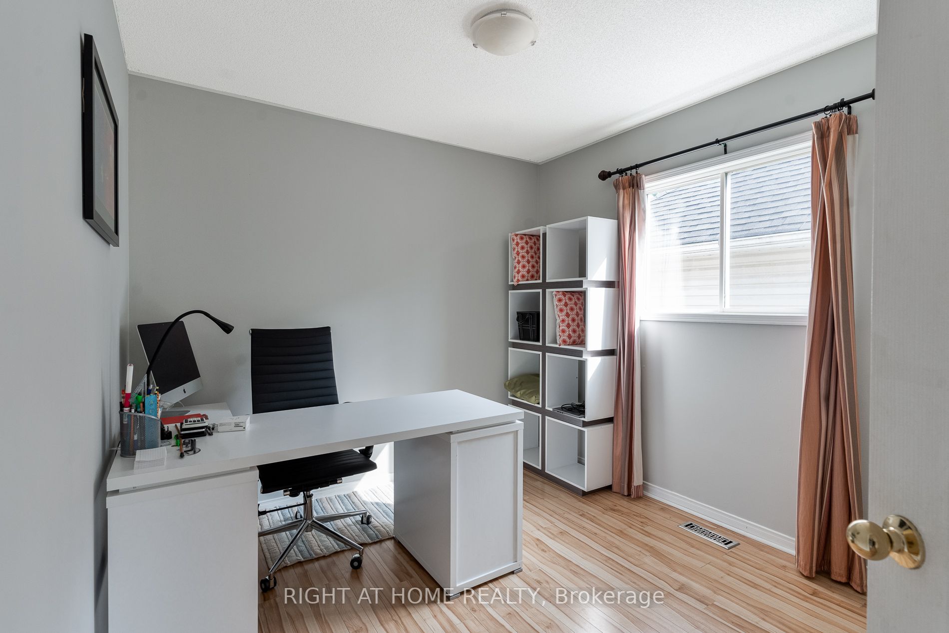 165 Rouge Forest Cres E
