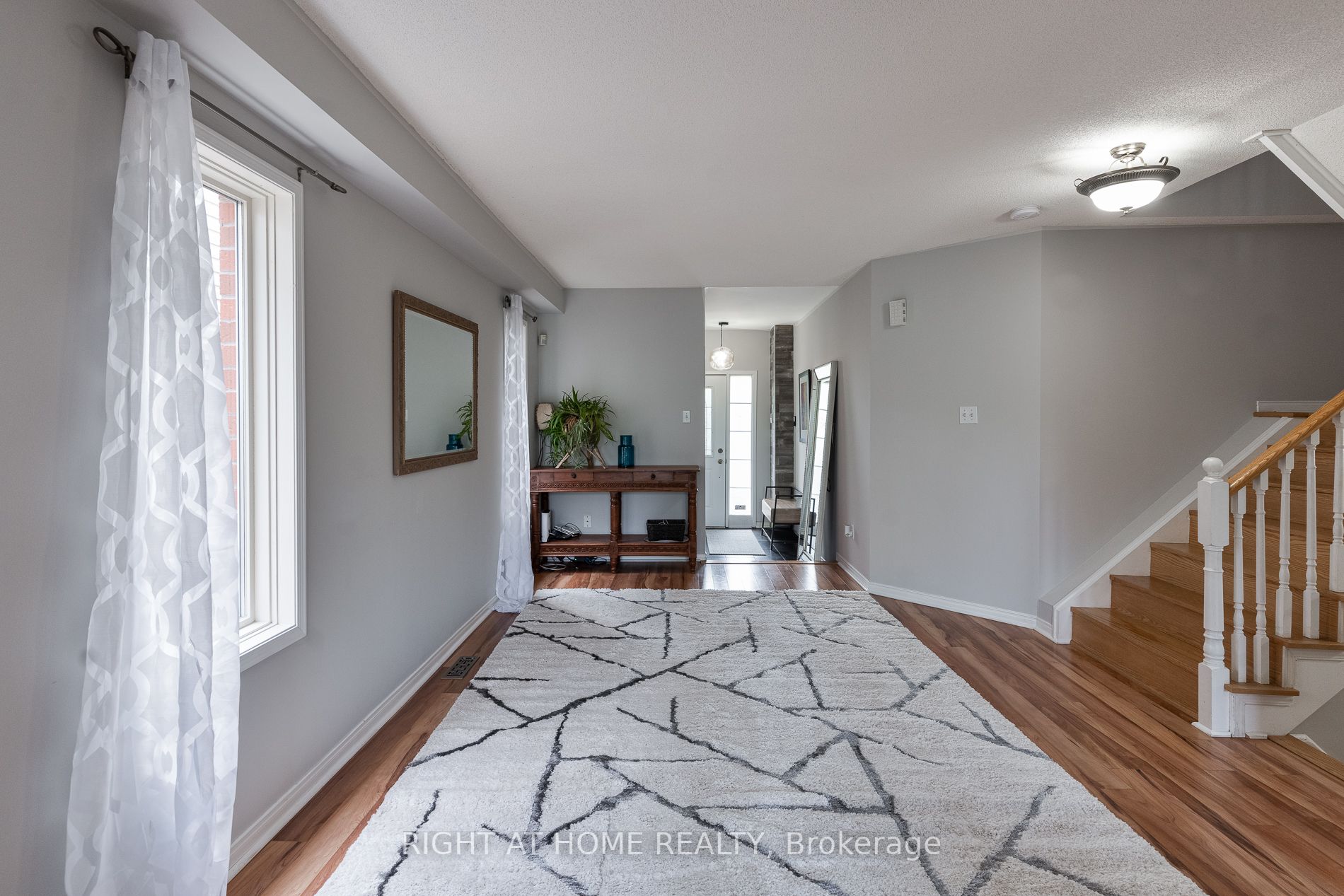 165 Rouge Forest Cres E