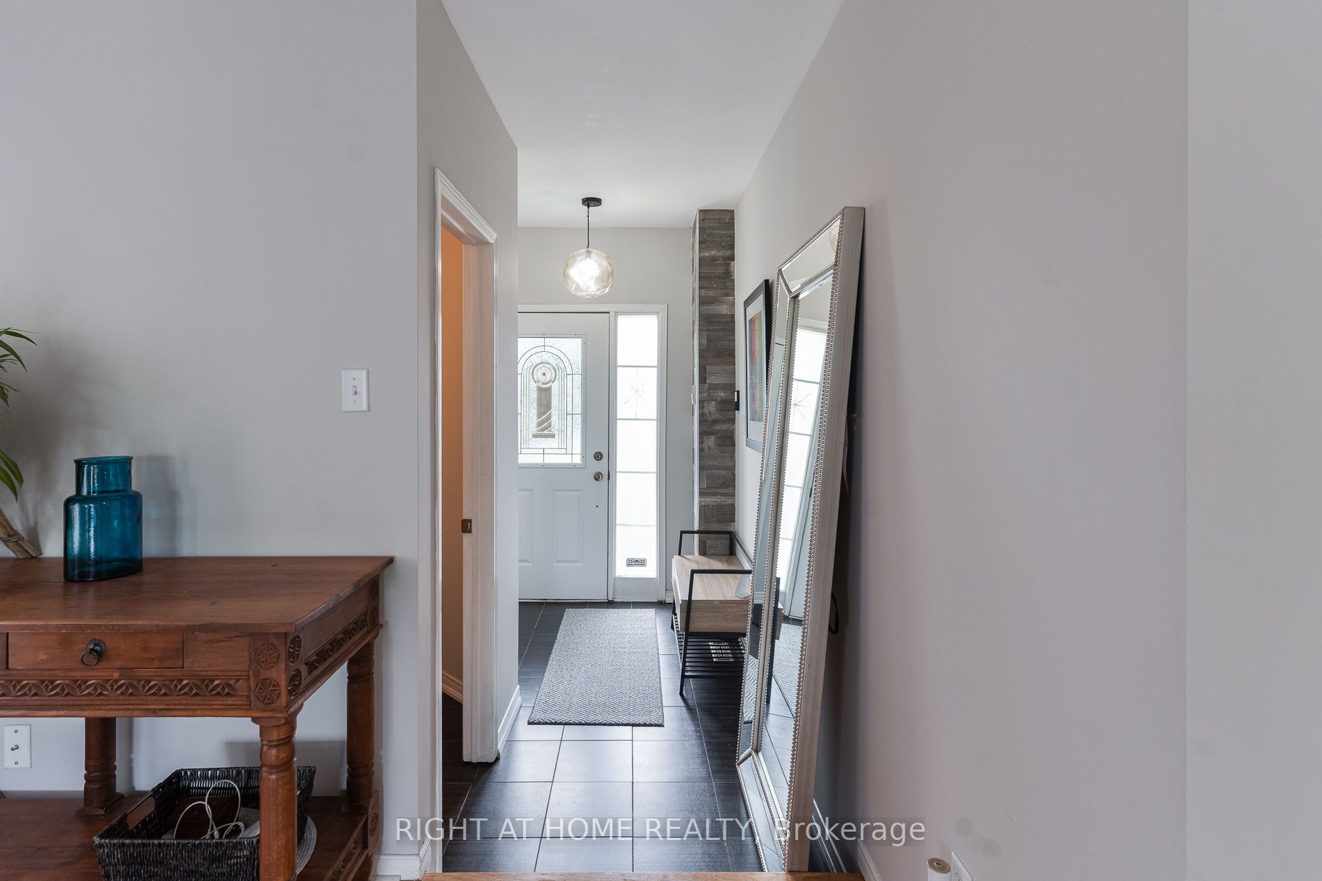 165 Rouge Forest Cres E