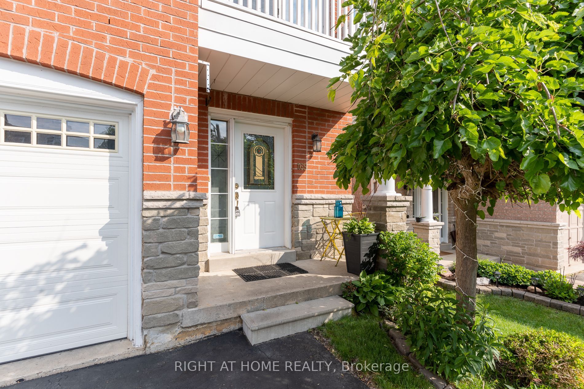 165 Rouge Forest Cres E