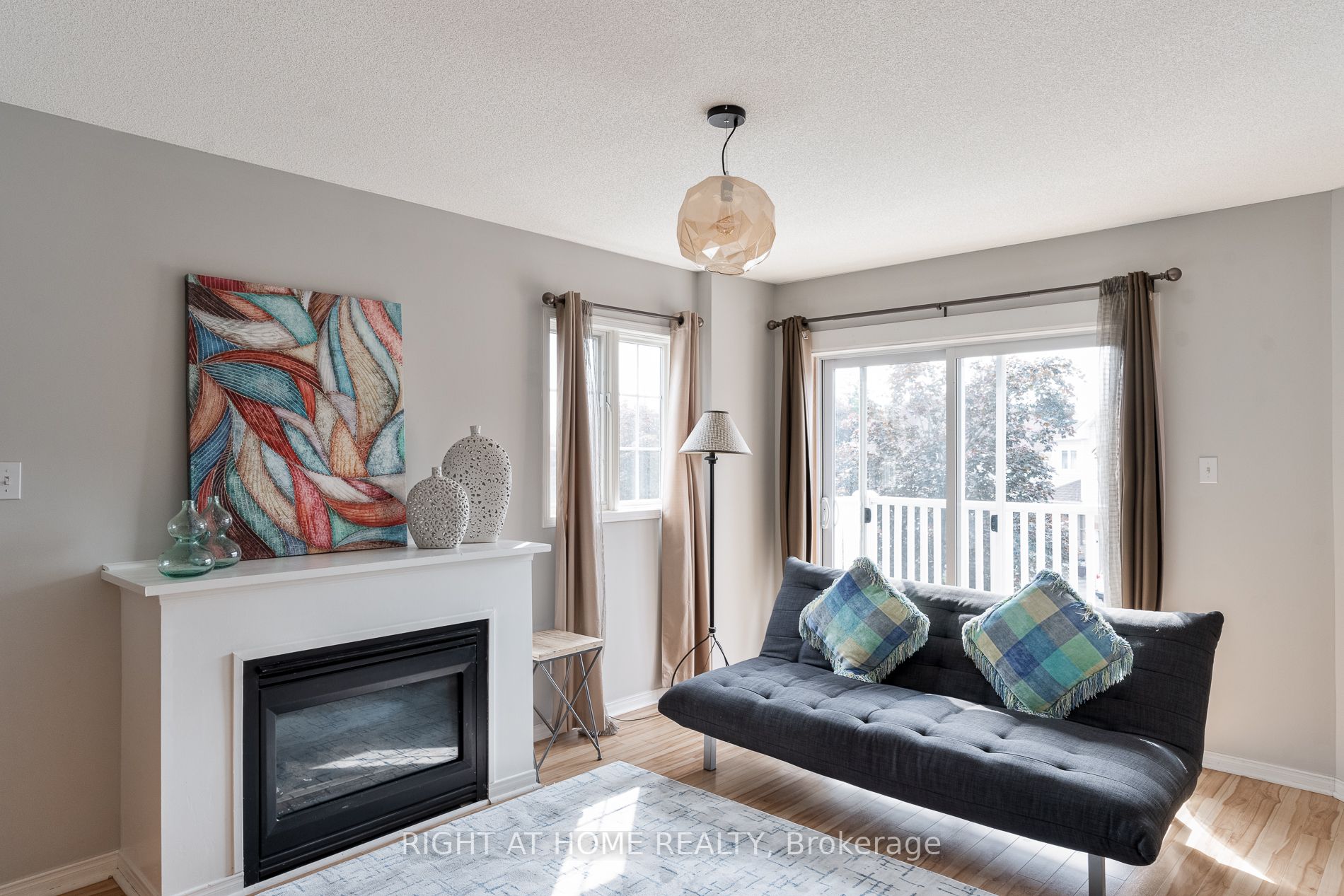 165 Rouge Forest Cres E