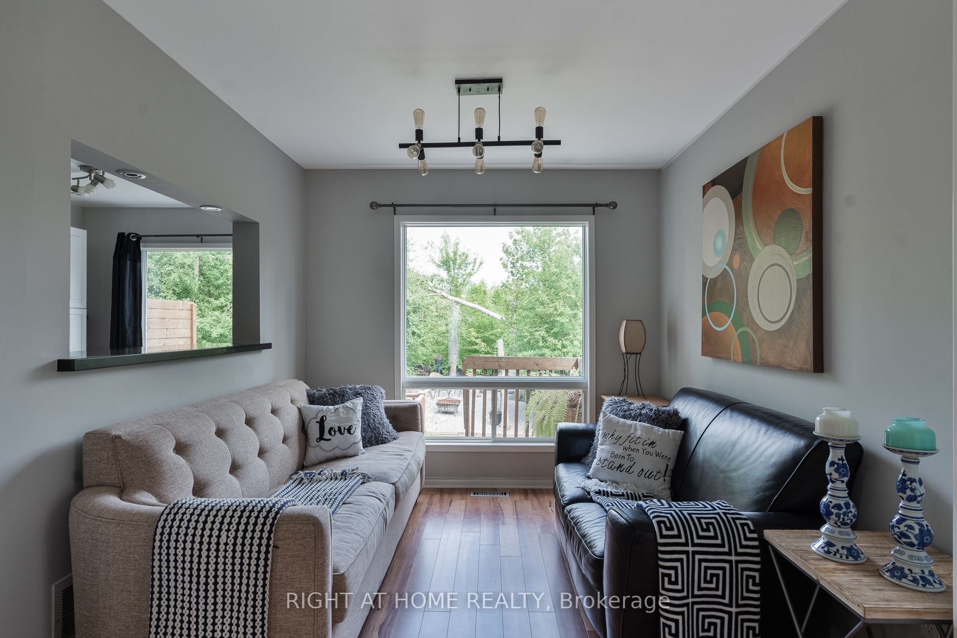 165 Rouge Forest Cres E
