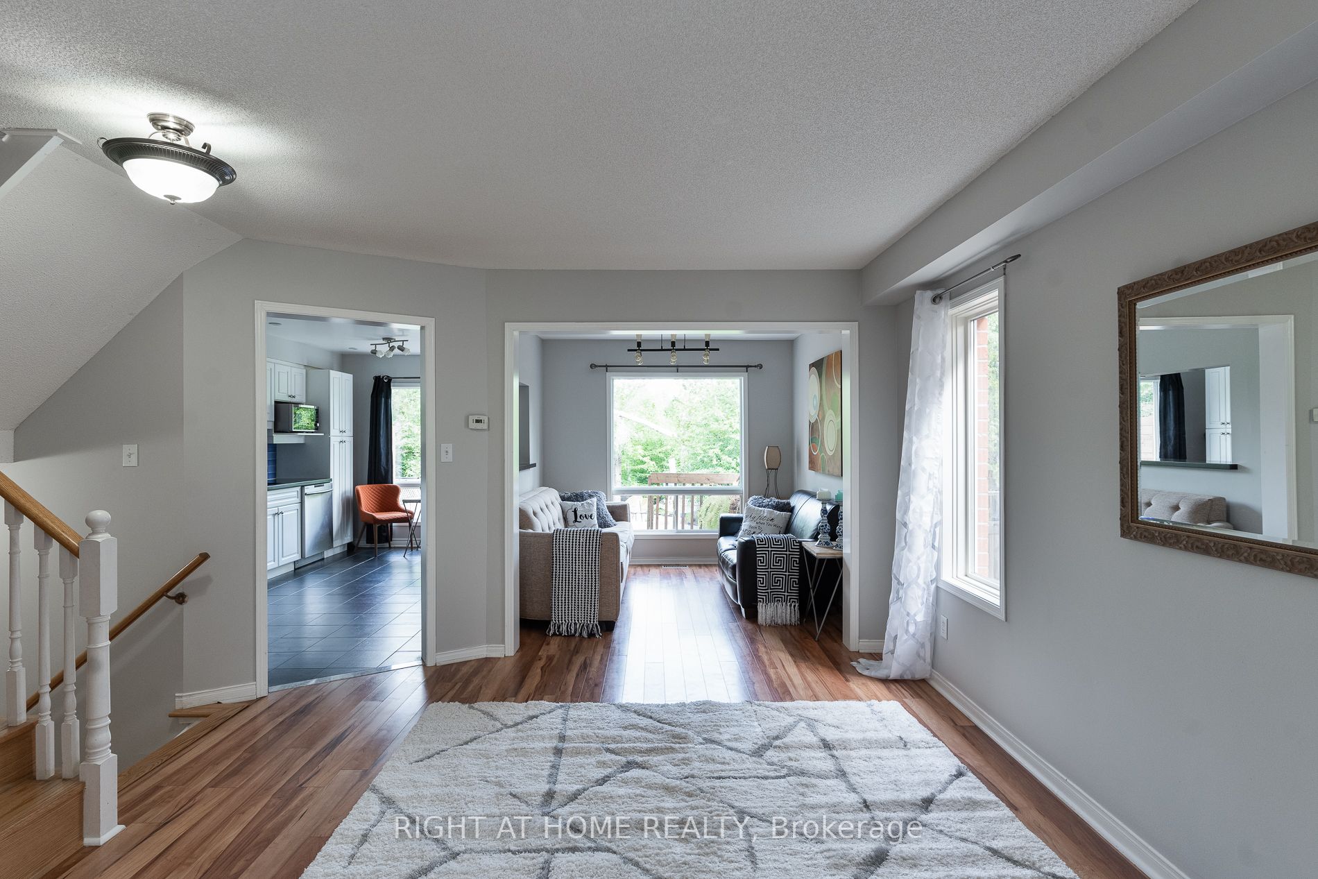 165 Rouge Forest Cres E