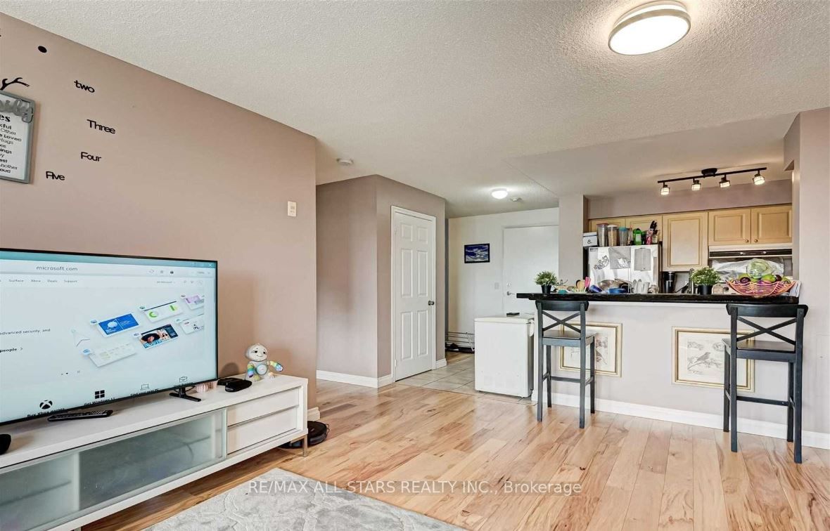 Listing E6048032 - Large Photo # 6