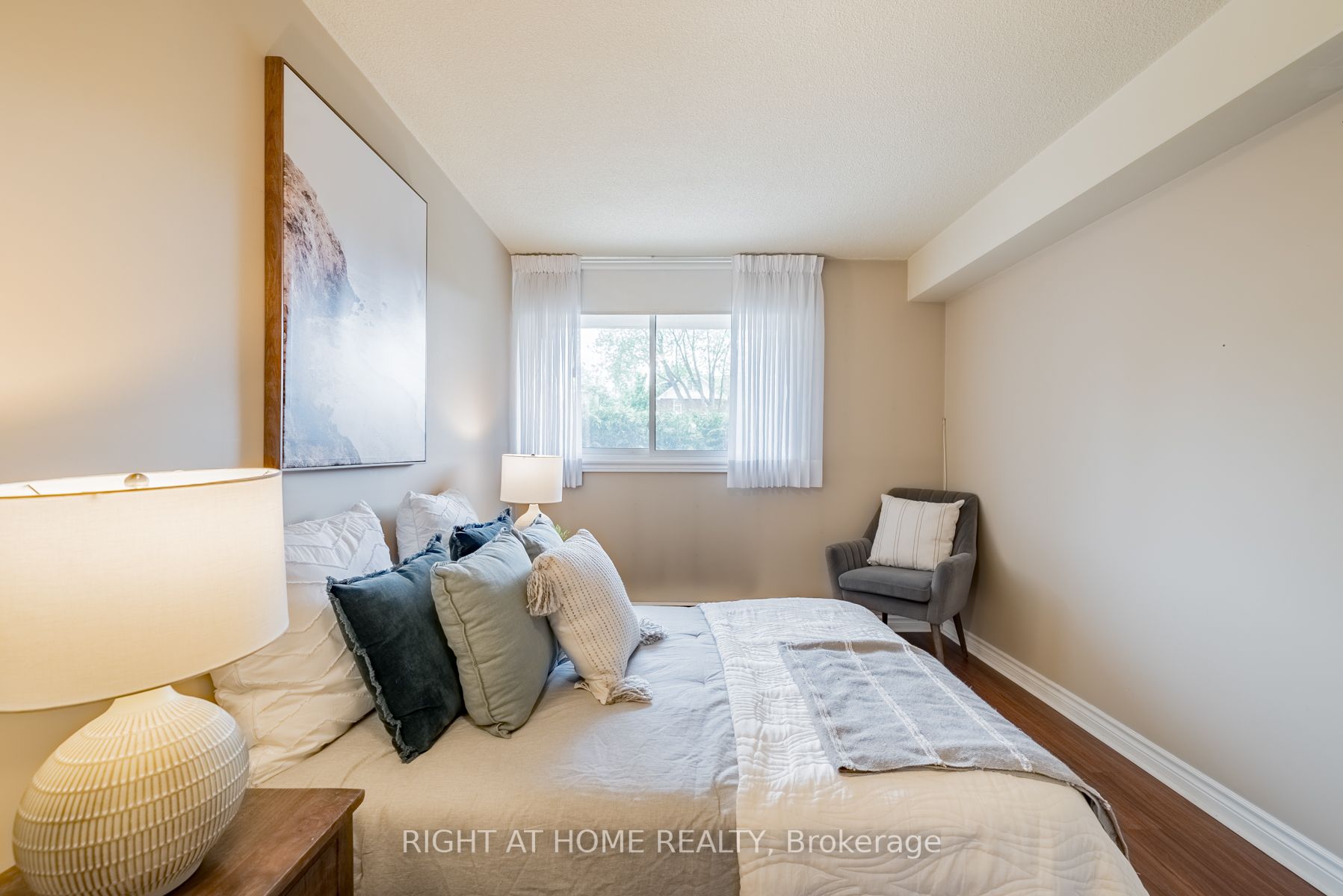 Listing E6048076 - Large Photo # 16