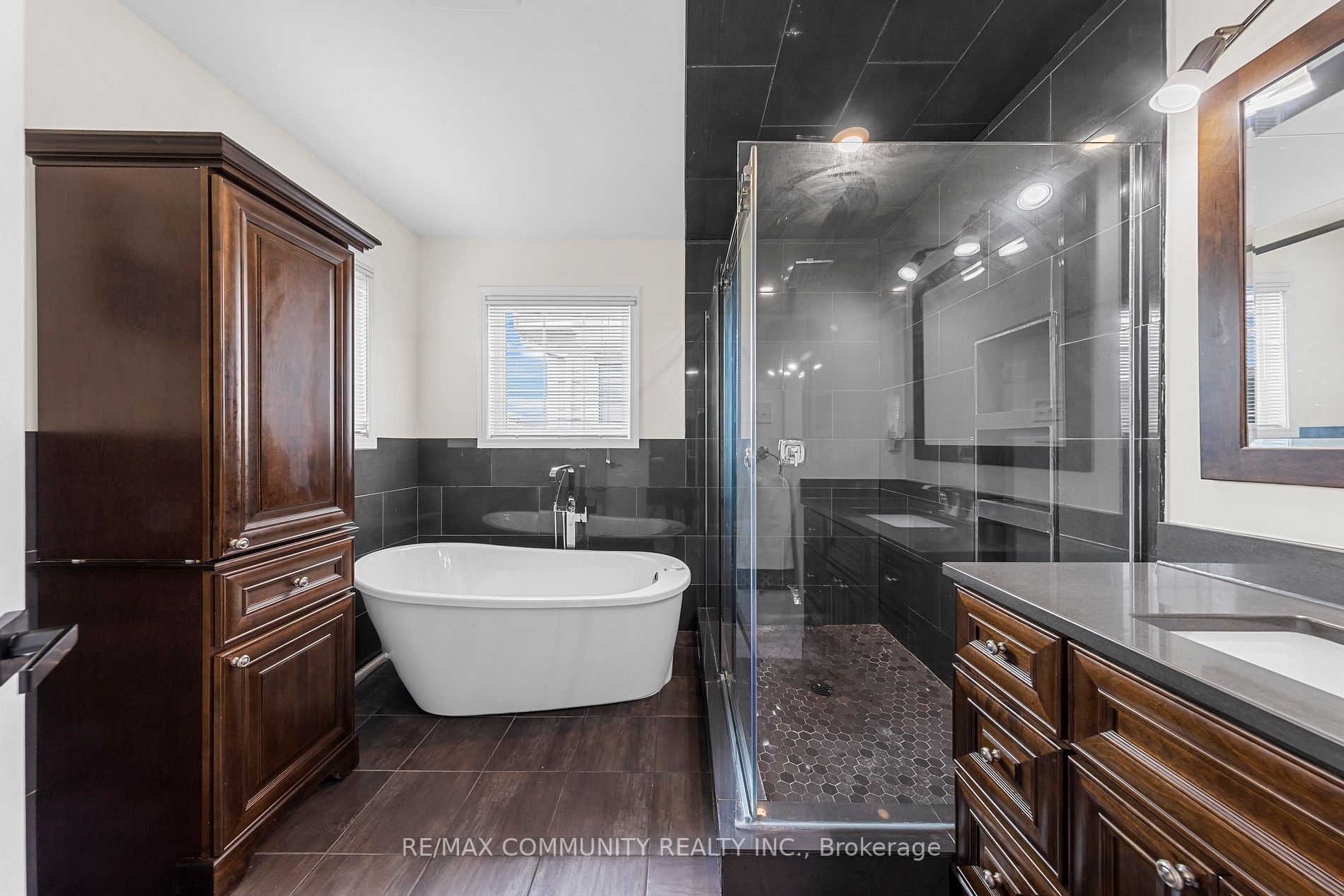 Listing E6048176 - Large Photo # 17