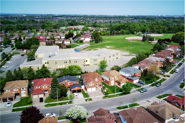1578 Major Oaks Rd, Pickering