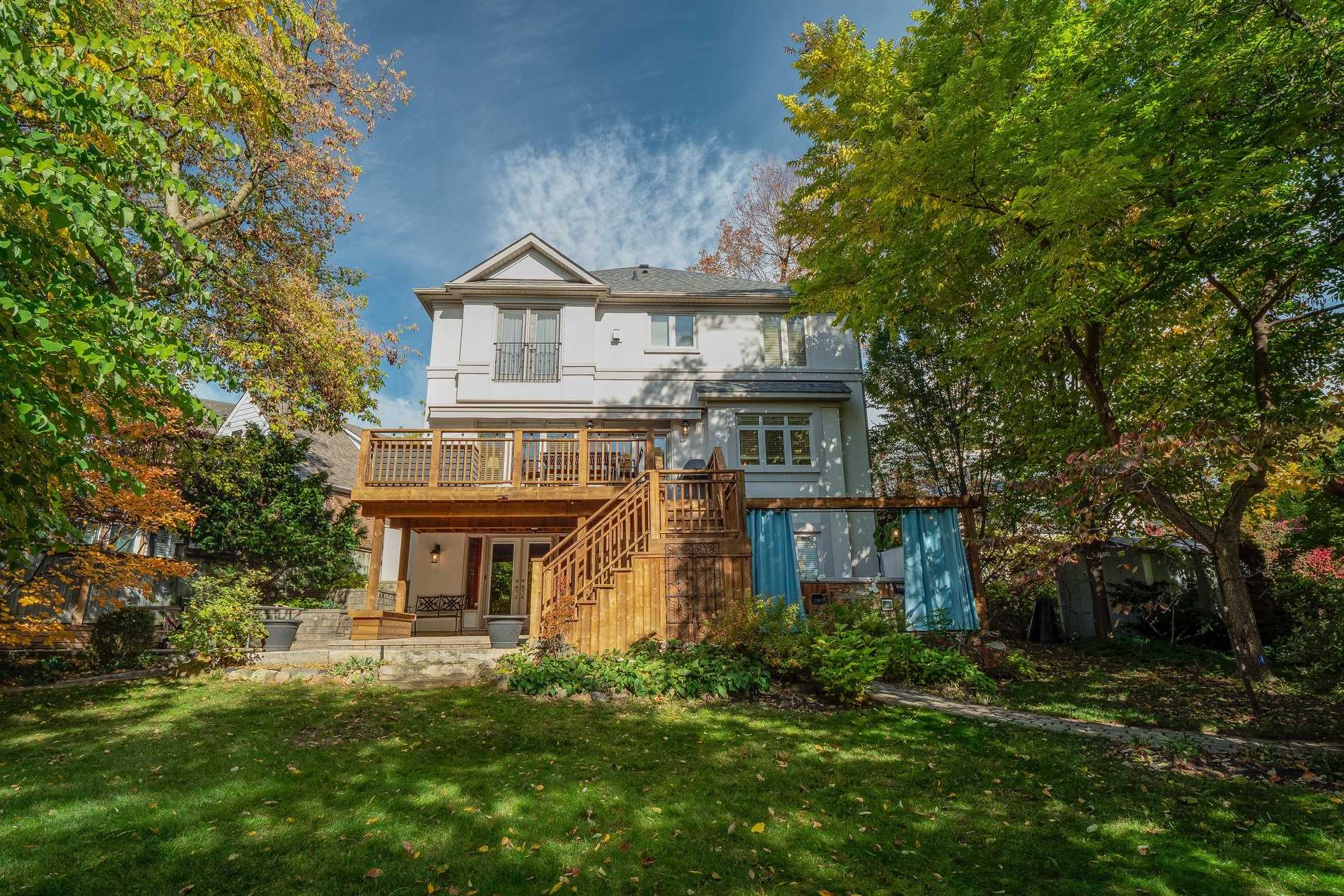 2 Leonard Circle