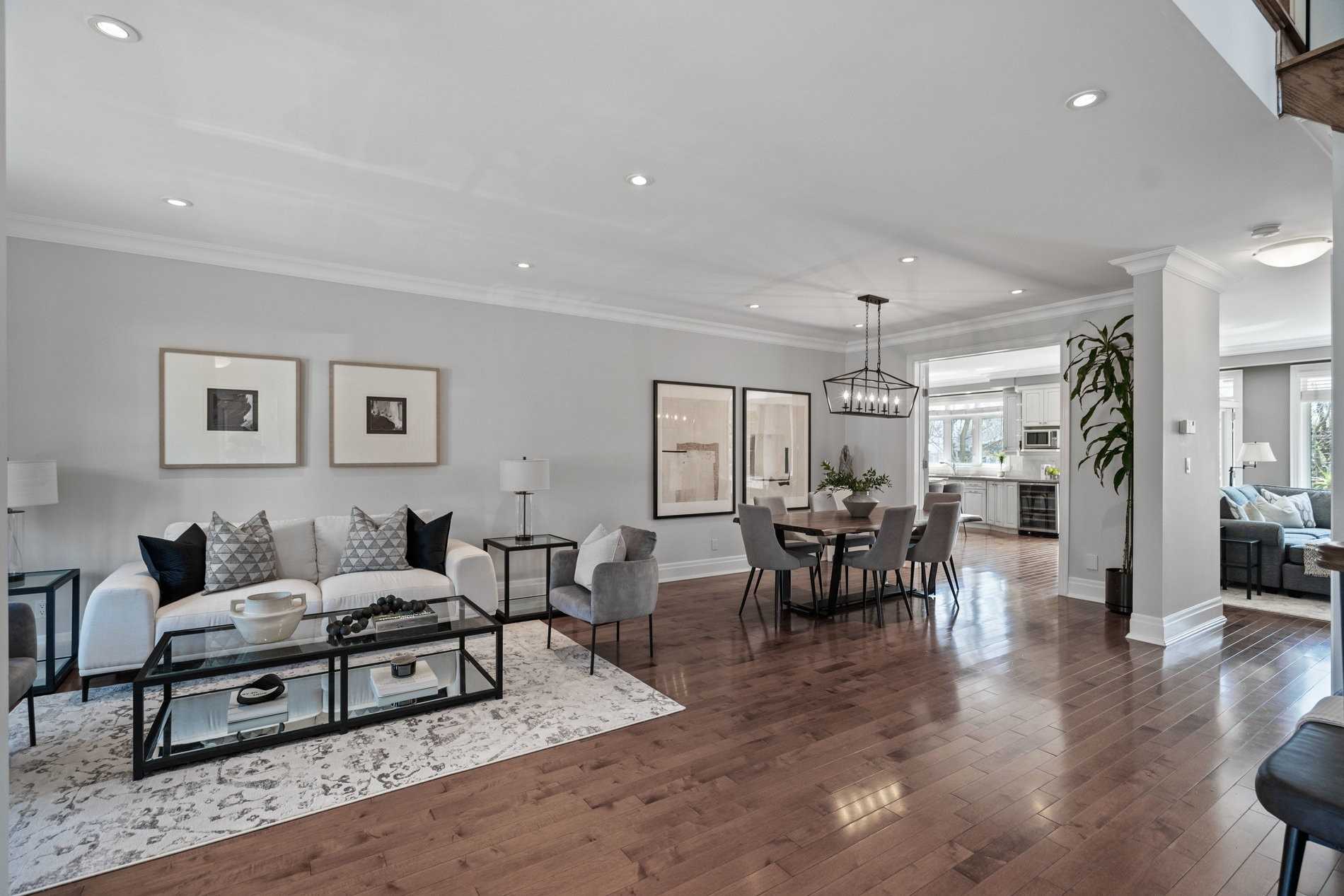 2 Leonard Circle