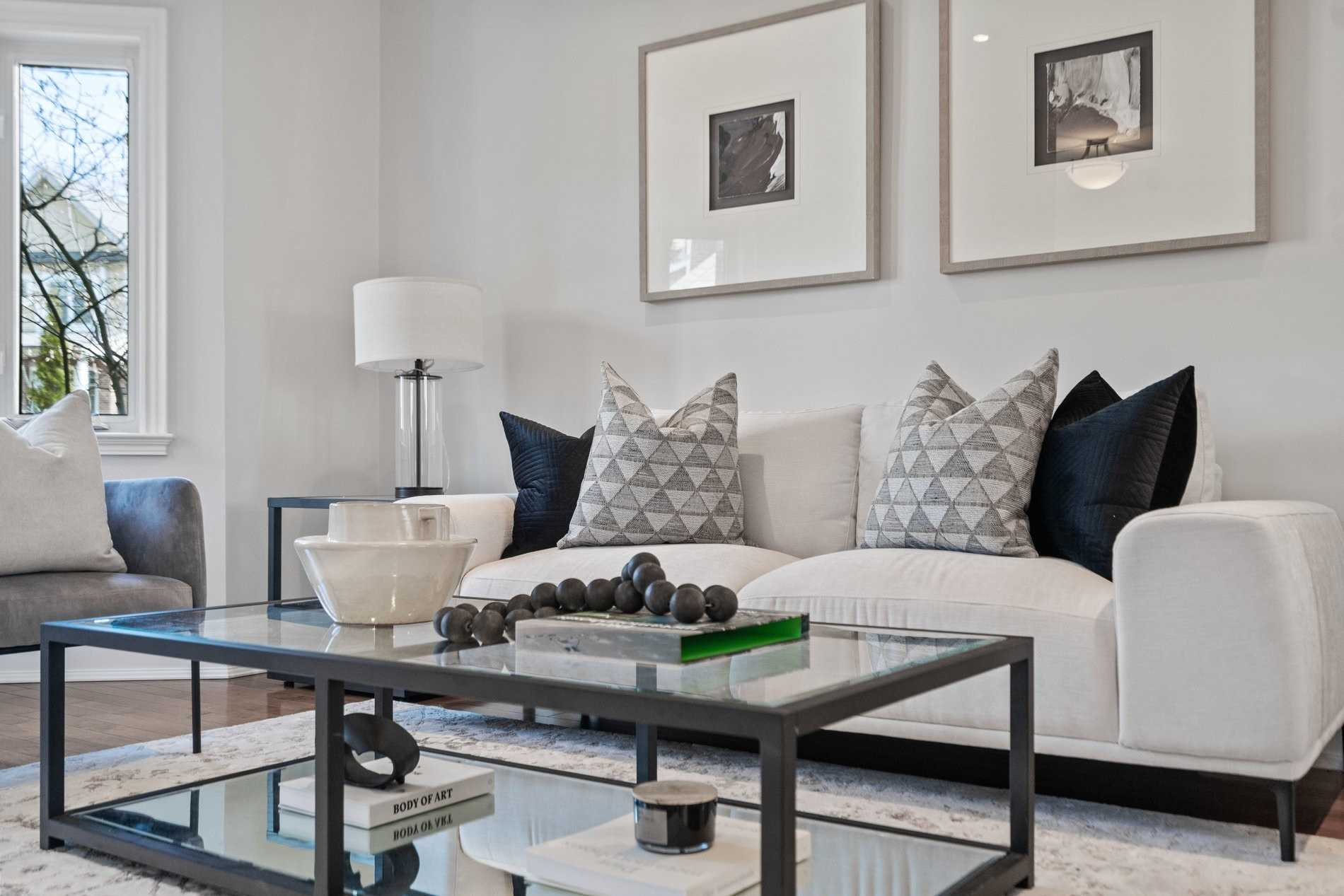 2 Leonard Circle