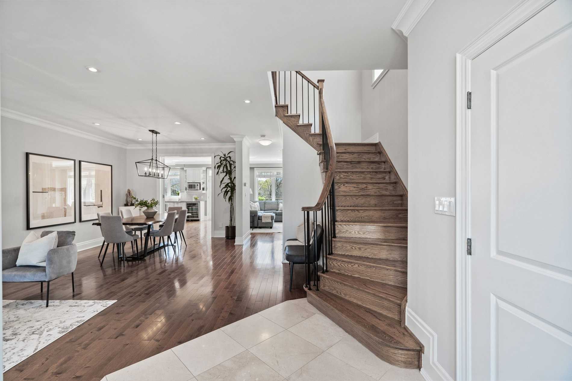 2 Leonard Circle