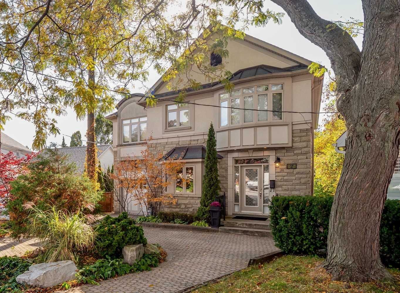 2 Leonard Circle