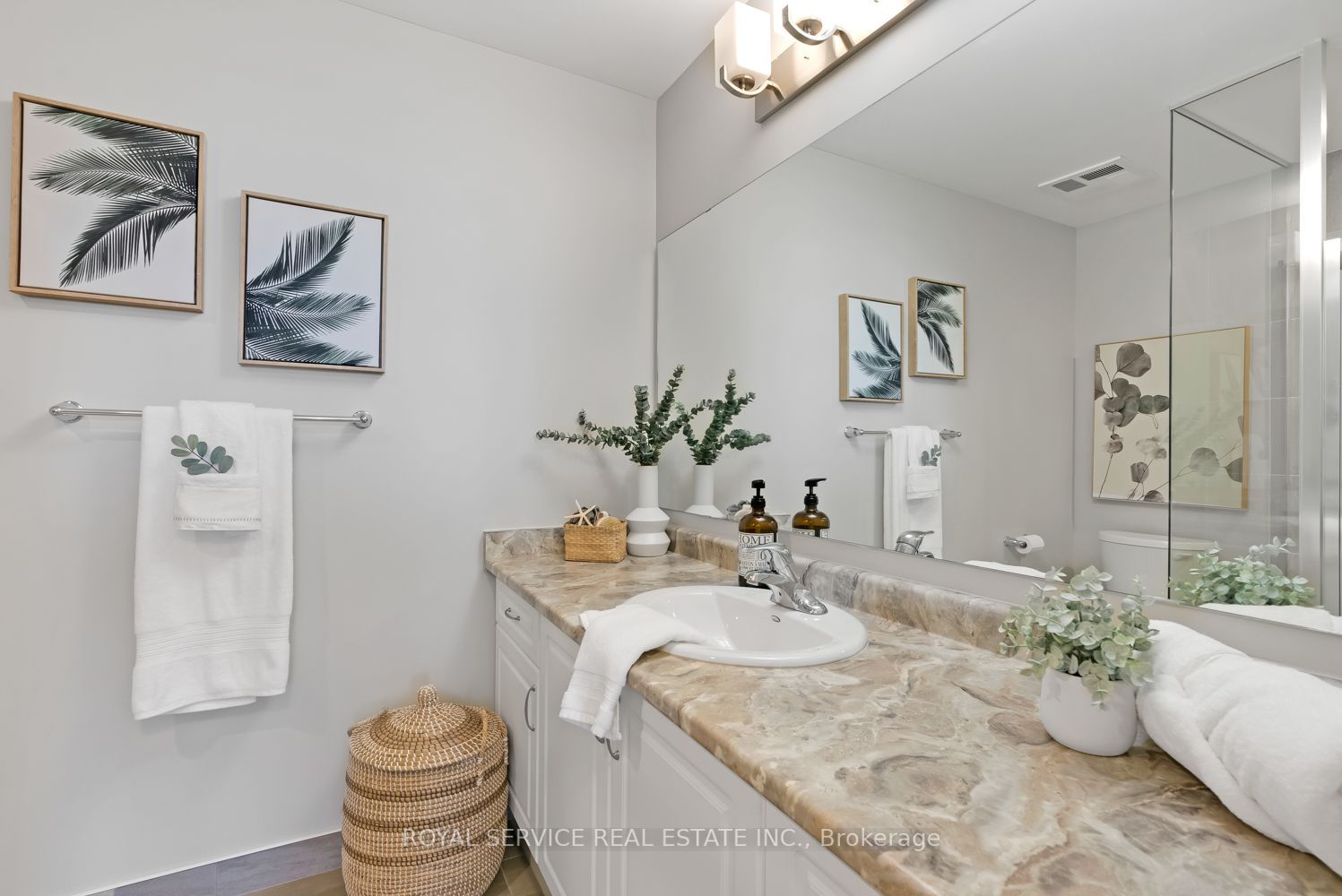 Listing E6049000 - Large Photo # 17
